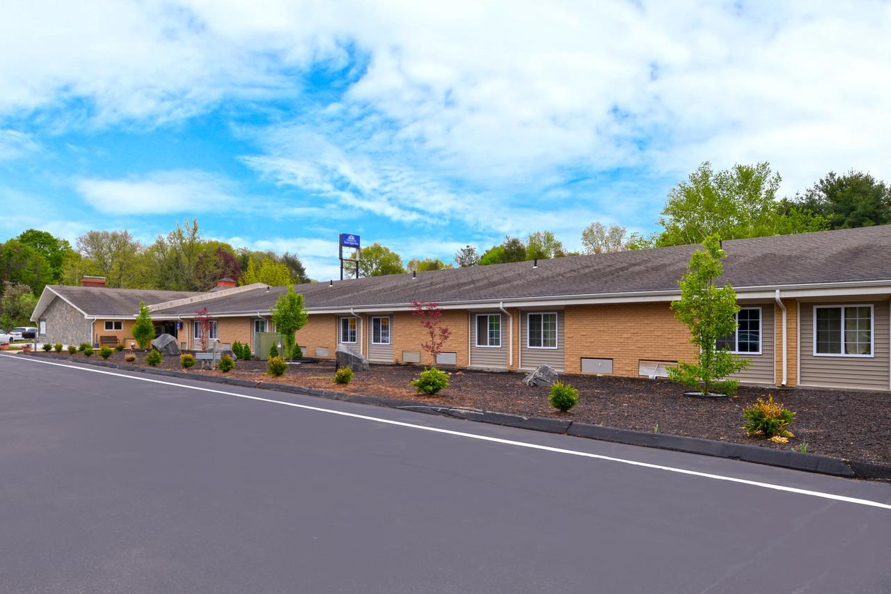 Motel 6 Putnam Ct Exterior photo